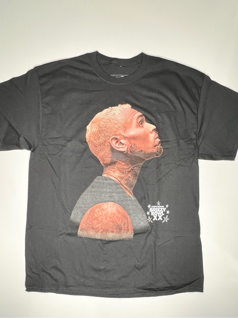 XL Chris Brown Graphic Portrait Tee Headgear Classics